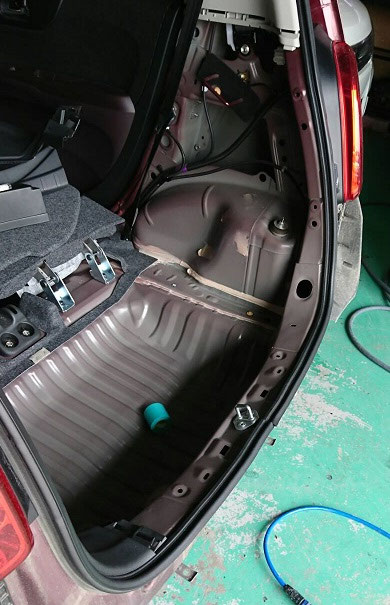 追突事故の修理 Revive 9344943ea5fc 4