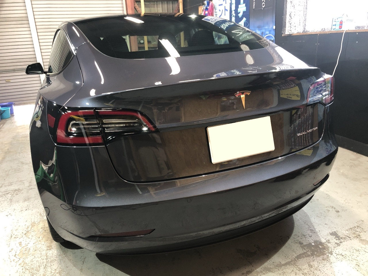 テスラ モデル3 ガラスコーティング 和歌山市 Revive 626290d7b843