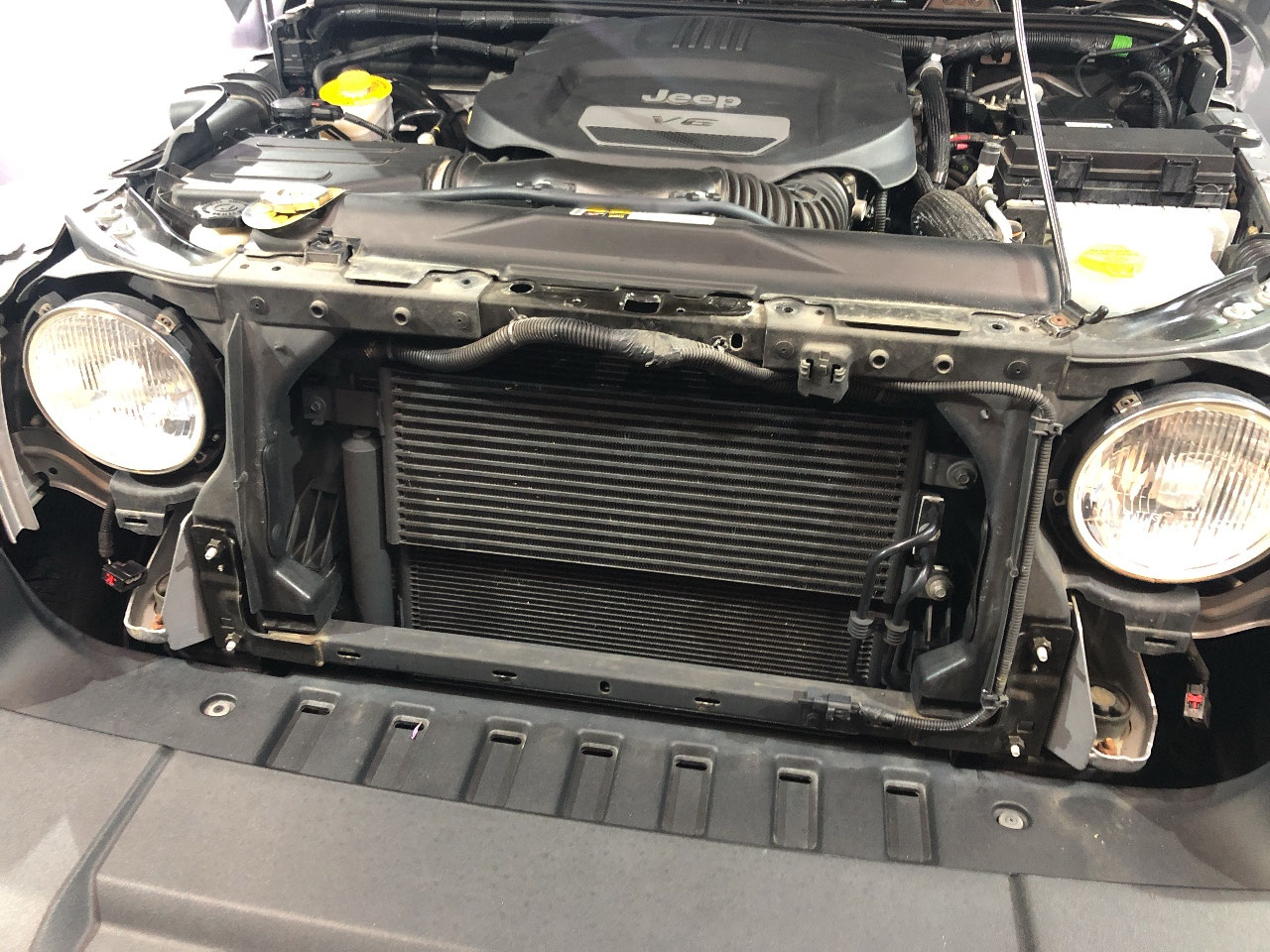 JEEP JKラングラーに前後カメラ取り付け 紀の川 Revive 72cf2e4f1d98 2