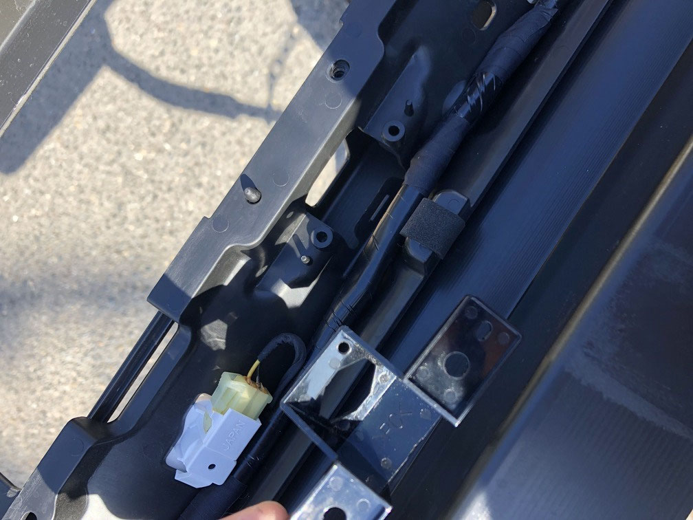 ジムニーシエラJB74W バックカメラ取り付け Revive D6dab70ad648 1