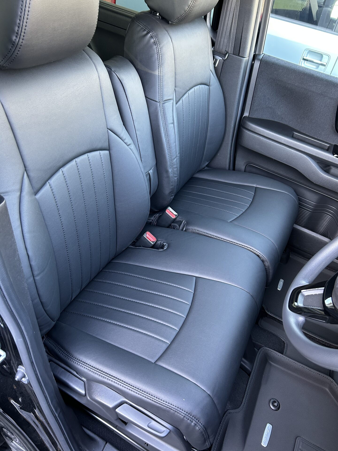 【車内嘔吐のトラブル】知っておきたい「個人賠償責任保険」 Revive C0e7a5618a91