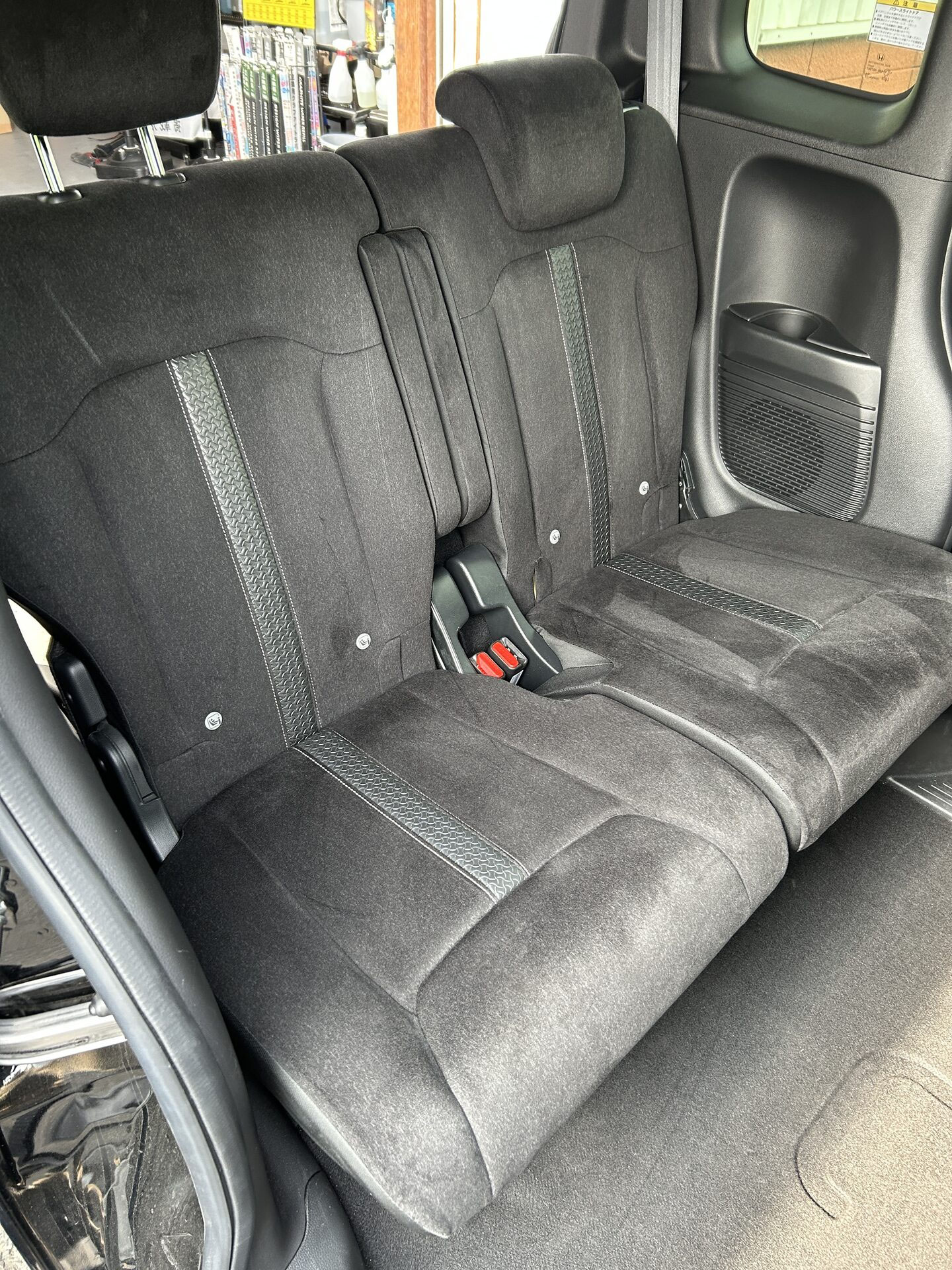【車内嘔吐のトラブル】知っておきたい「個人賠償責任保険」 Revive D22894772e05