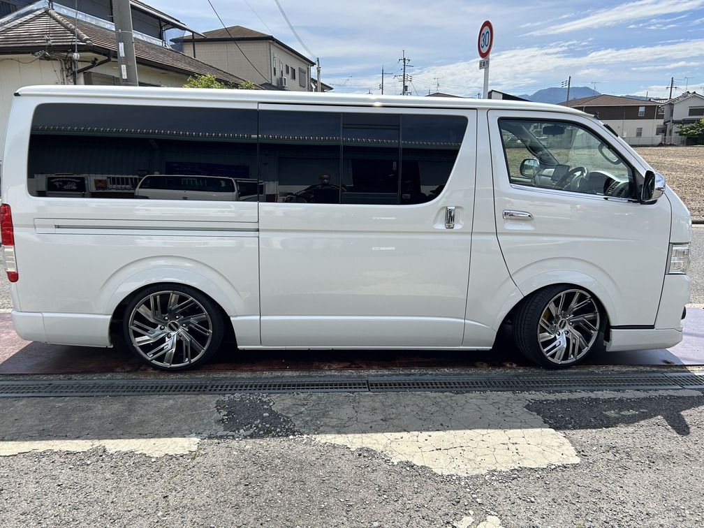平成23年式 ハイエースバン TRH200V 平成23年式ハイエースバンTRH200V