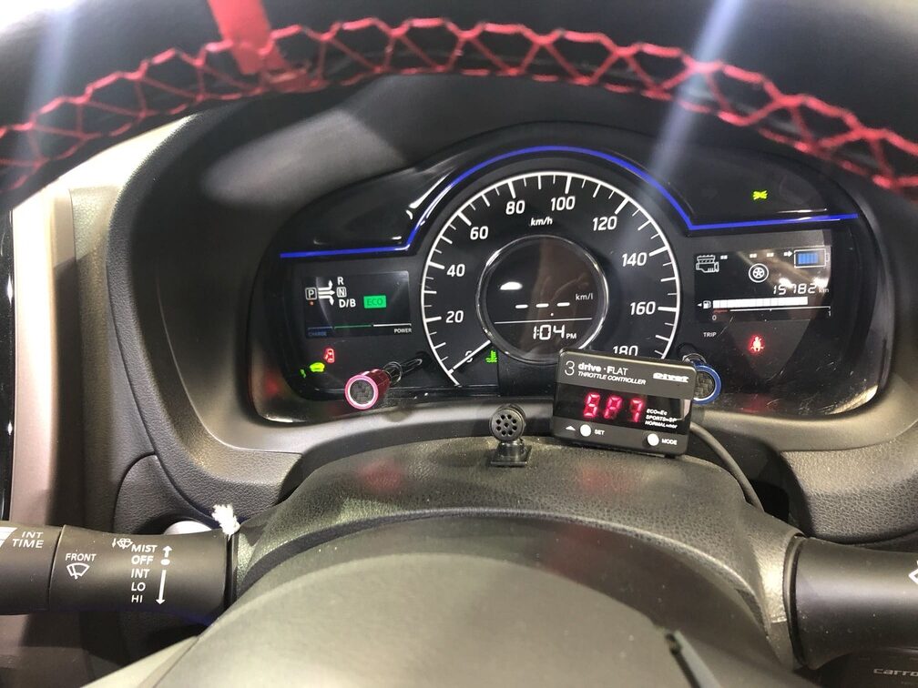 H29年ノート16000キロ販売中 日産ノート e-POWER 販売車両