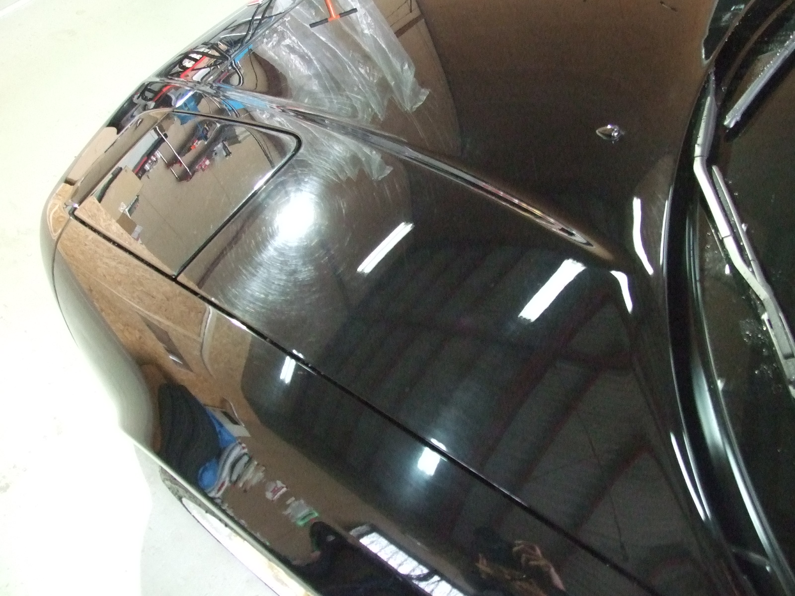 「車の磨き」「洗車キズ」ってどういうこと? 車の洗車キズを磨く前
