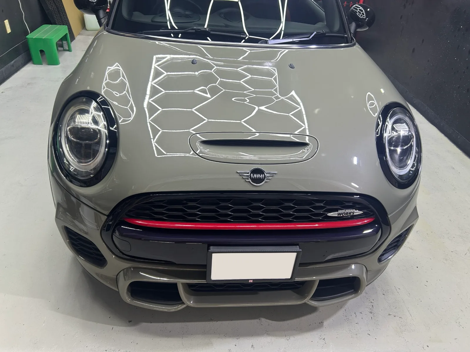 【施工事例】MINI ジョンクーパーワークス(輸入車)|ヘッドライト再生+プロテクションフィルム|和歌山・岩出のコーティング専門店ALLBLUE MINI ジョンクーパーワークス 施工前